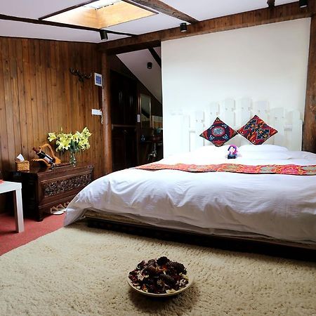 Shangri-La Mid - Mountain Homestay Kültér fotó