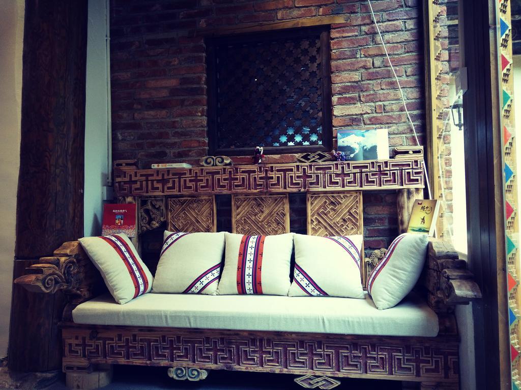 Shangri-La Mid - Mountain Homestay Kültér fotó