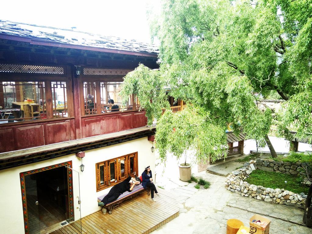Shangri-La Mid - Mountain Homestay Kültér fotó