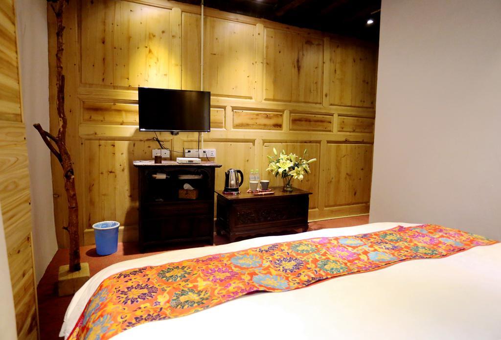 Shangri-La Mid - Mountain Homestay Kültér fotó