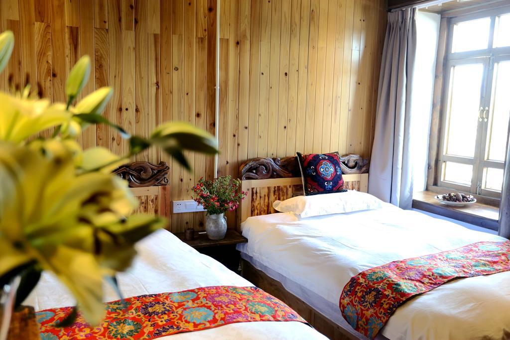 Shangri-La Mid - Mountain Homestay Kültér fotó