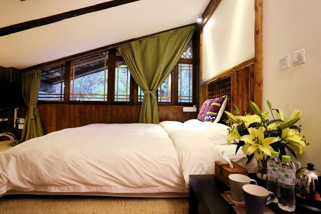 Shangri-La Mid - Mountain Homestay Kültér fotó