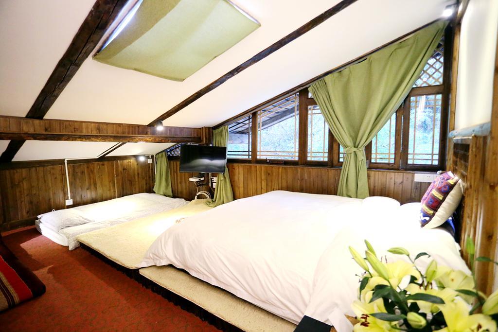 Shangri-La Mid - Mountain Homestay Kültér fotó