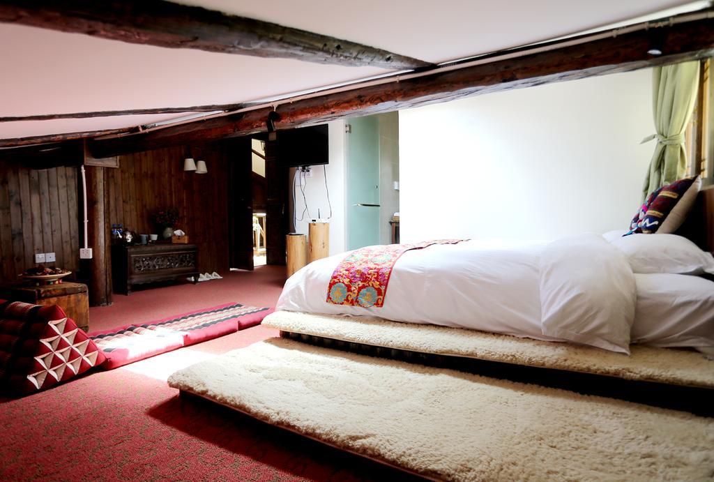 Shangri-La Mid - Mountain Homestay Kültér fotó