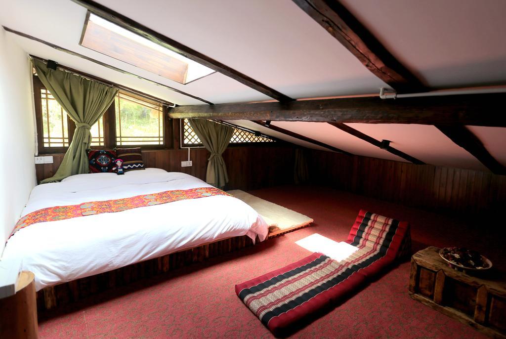 Shangri-La Mid - Mountain Homestay Kültér fotó