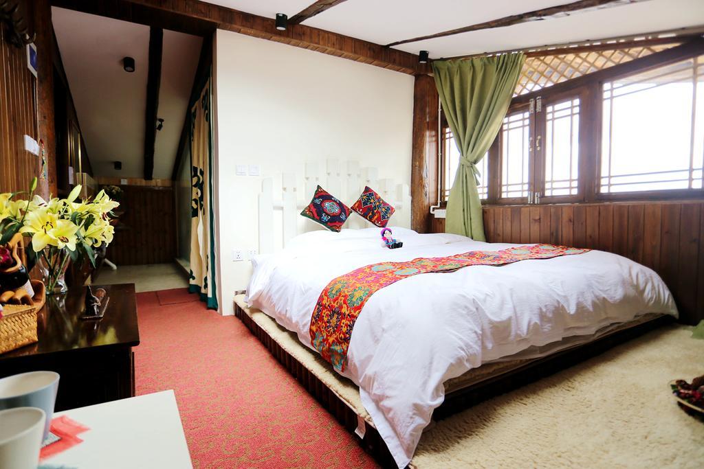 Shangri-La Mid - Mountain Homestay Kültér fotó